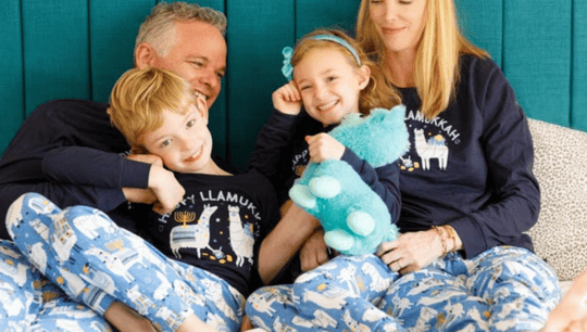 Pijamale pentru Toată Familia – Confort și Stil pentru Femei, Bărbați și Copii