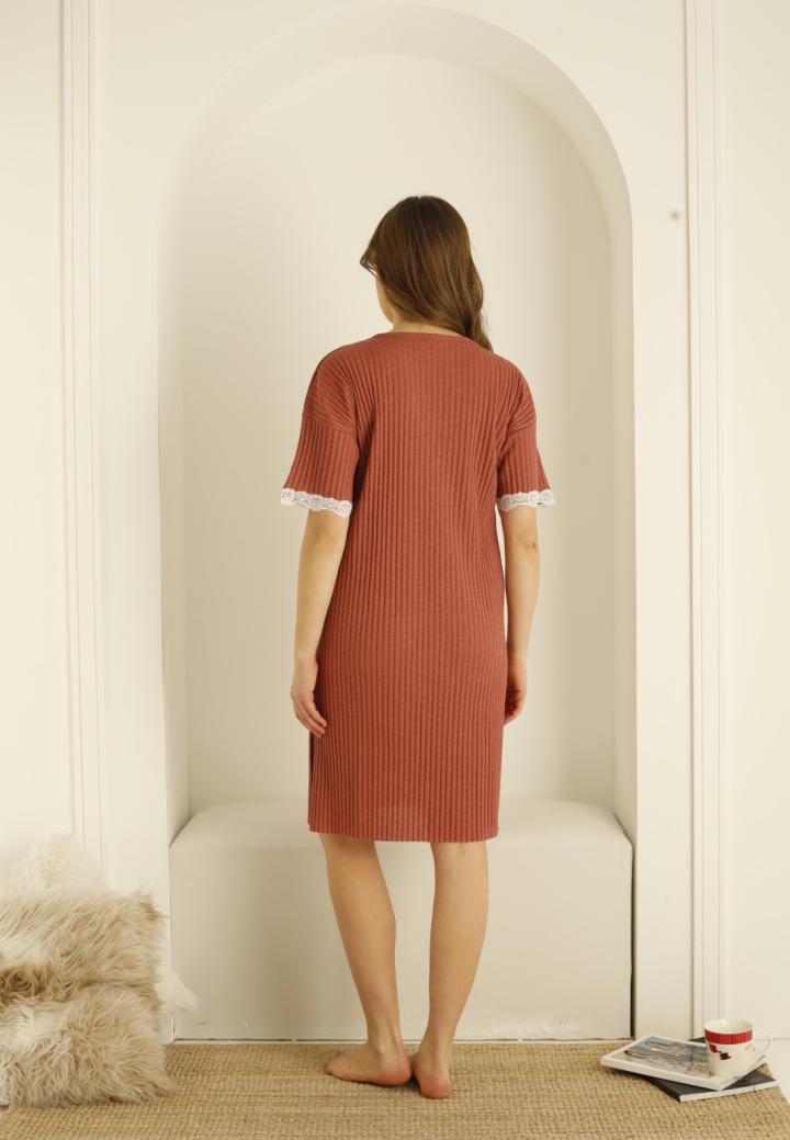 Rochie Dama Plisată cu Dantelă la Gât și Mâneci