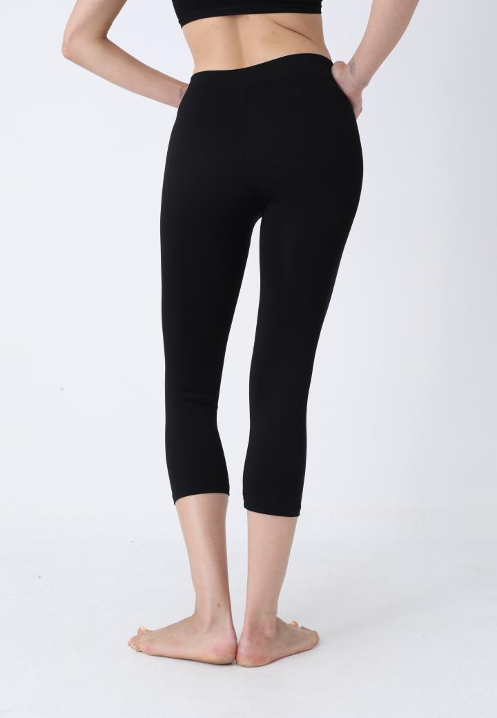 Colanți trei sferturi negru pentru femei