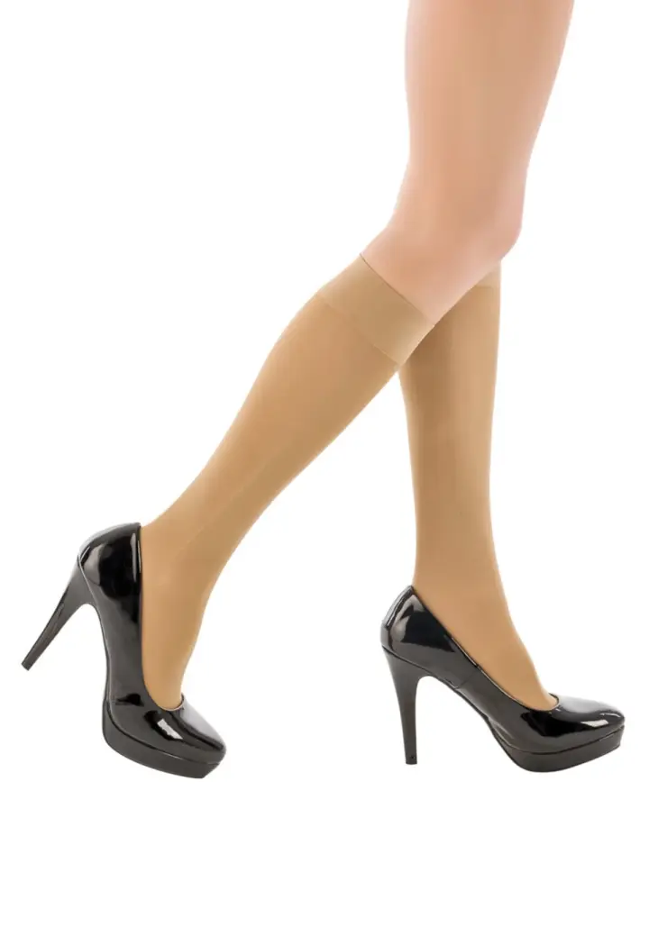 Șosete Penti Micro 70 DEN sub genunchi – Opace, lucioase, Bej