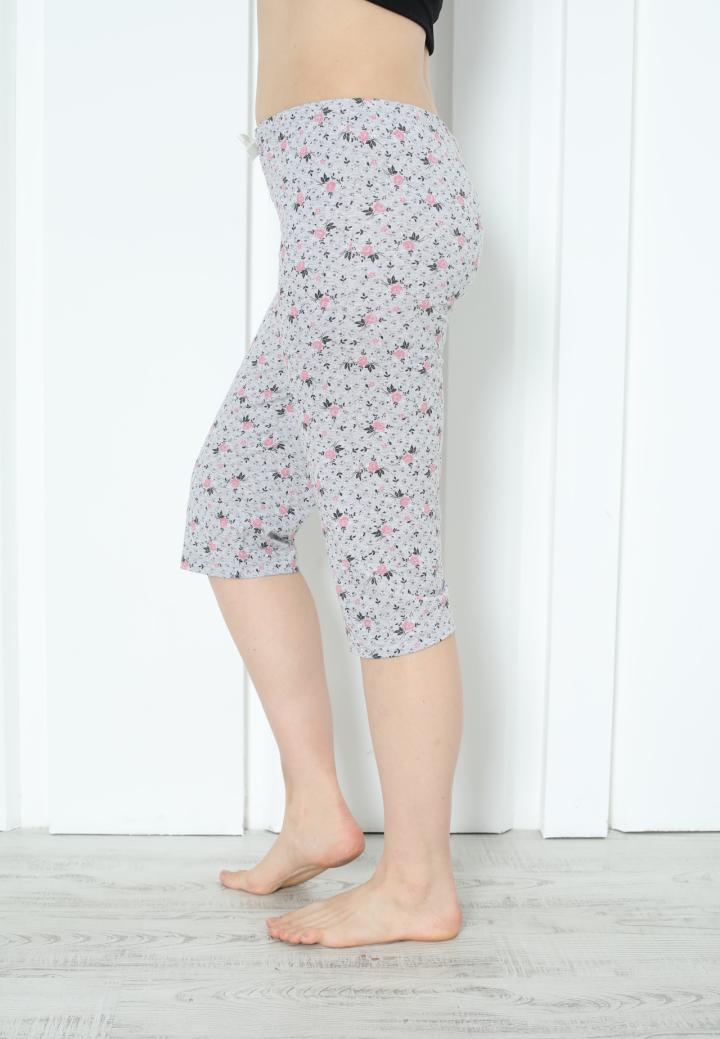 Pantaloni Pijama Damă Treisferturi cu Flori Roz Închis