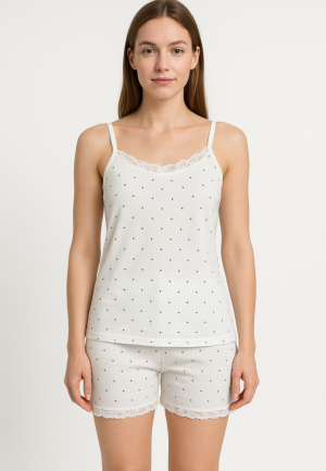 Pijama damă cu maiou cu bretele subțiri și dantelă delicată, short lejer cu imprimeu cu buline