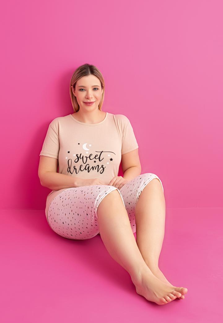 Pijama bumbac damă mărimi mari, mânecă scurtă, pantalon 3/4 – Sweet Dreams, Bej